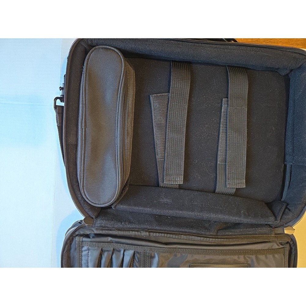 DELL LAPTOP COMPUTOR CASE 12 1/2"‎ TALL X 17 1/2" ACROSS X 5" DEEP - Picture 7 of 7